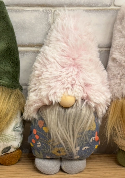 Mini gnomes