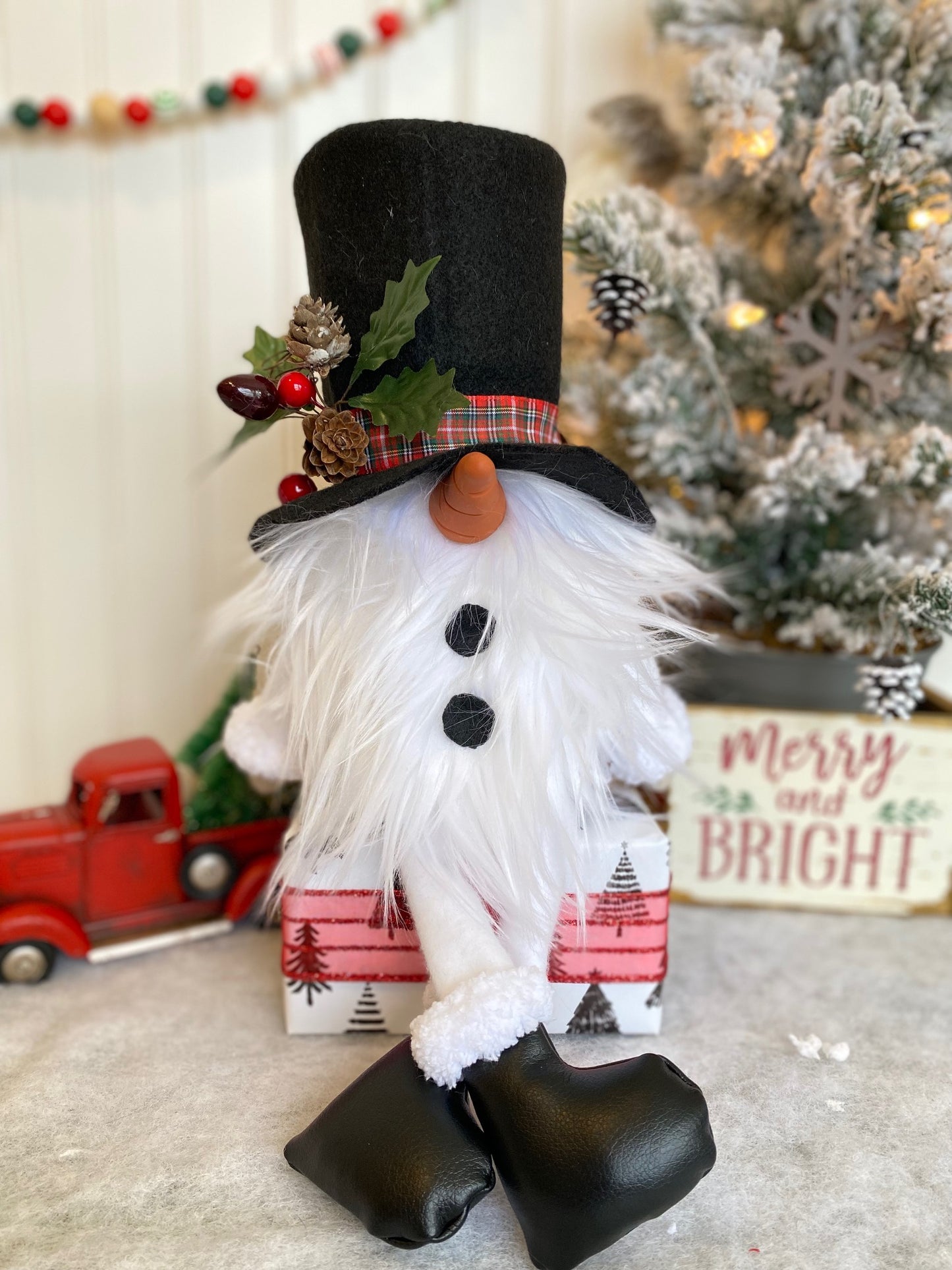 Snomey the Snowman Gnome